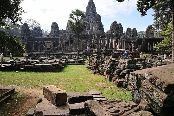 1-Day Amazing Angkor Wat Tour with Sunset & All Interesting Major Temples - Baphuon, Royal Enclosure Walls, and Phimeanakas: Power Architecture