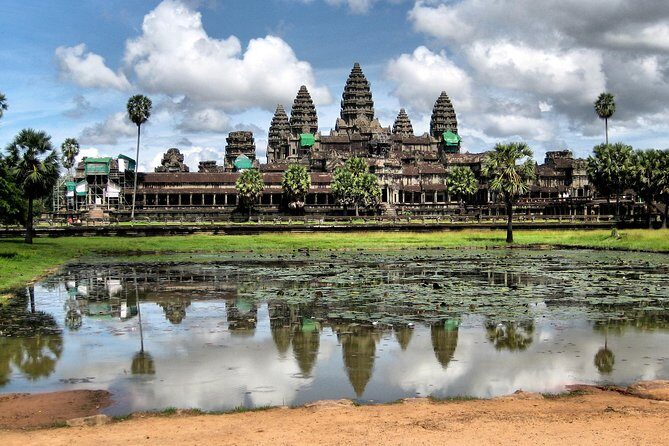 1-Day Angor Wat Small Circuit Tour with Sunset - Ta Prohm and Ta Nei: Roots, Ruin, and a Break from the Main Flow