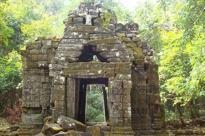 1-Day Angor Wat Small Circuit Tour with Sunset - 8:00 a.m. Pickup and Sunrise at Angkor Wat: Getting the Light Right