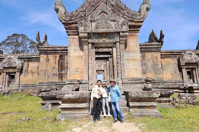 1 Day Beng Mealea ,Koh Ker Pyramid Temple and Peah Vihear Temple - A 5:00 am start that makes remote temples feel doable