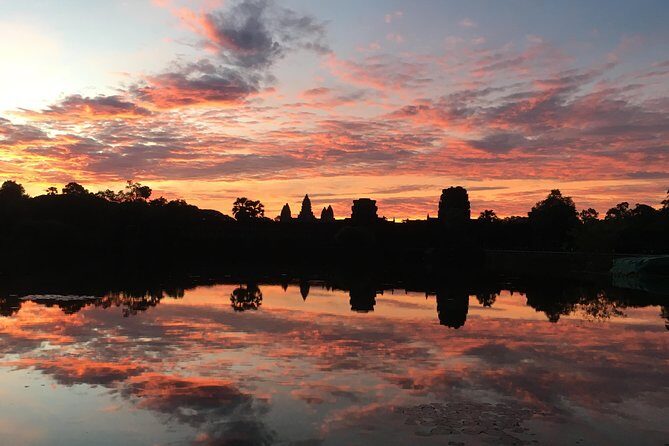 1 Day Discover Angkor Wat Sunrise Private Tour - Angkor Wat at sunrise: 2 hours for the main event