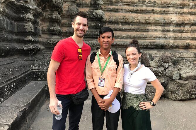 1-Day private Angkor Temple Tour by Tuk Tuk from Siem Reap - Angkor Thom South Gate to Bayon: the face towers of Jayavarman VII