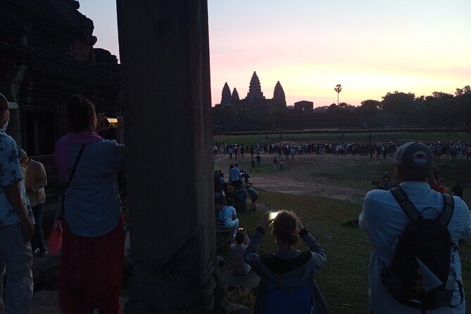 1-Day private Angkor Temple Tour with Sun Rise by Tuk Tuk from Siem Reap - The stops that feel like a bonus: Angkor Thum, terraces, and a secret moment