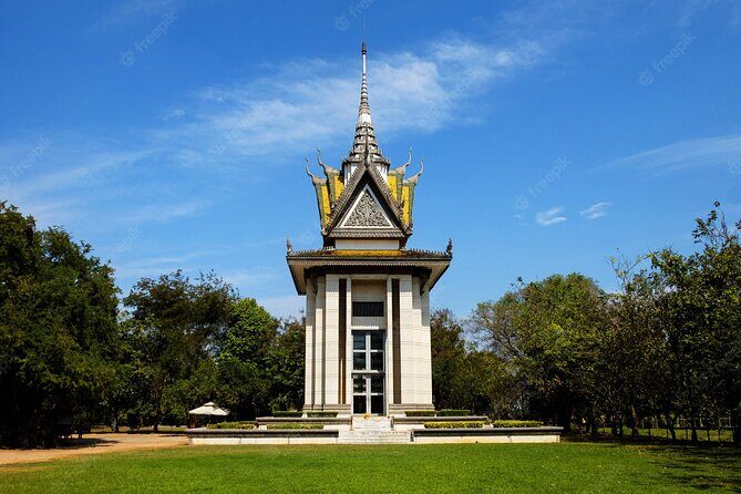 13 Days Private Tour to Cambodia, Angkor Wat and Vietnam - Halong Bay Overnight Cruise: Why the Overnight Matters