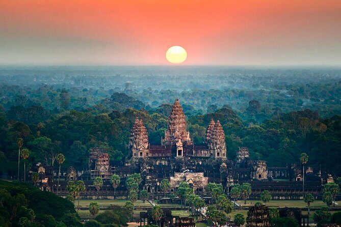 13 Days Private Tour to Cambodia, Angkor Wat and Vietnam - Saigon: War Memory, French Landmarks, and Market Energy