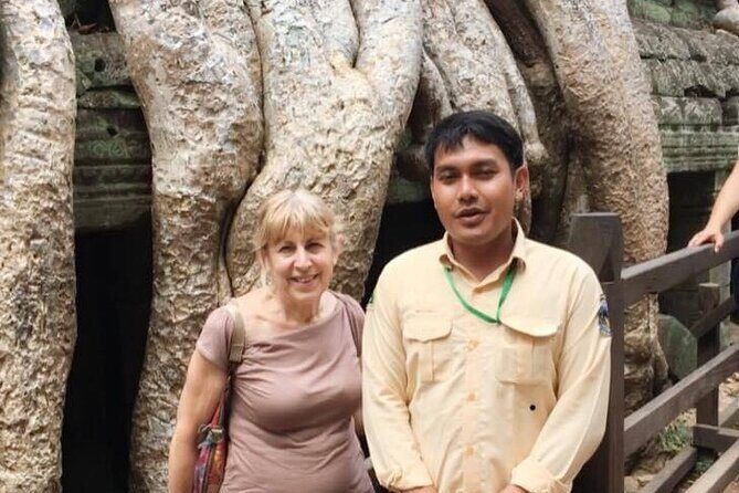 2-Day 'Angkor & Village' Tour - Day 2 sunrise at Angkor Wat plus the “ladies temple” details