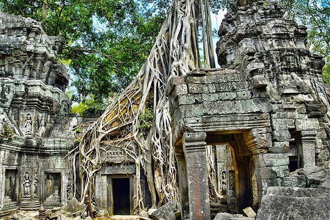 2-Day Best of Angkor Wat and Tonle Sap Lake Tour - Kampong Phluk and Tonlé Sap: why the boat ride changes everything