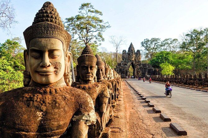 2-Day Best of Angkor Wat and Tonle Sap Lake Tour - What to wear and bring for this 2-day plan