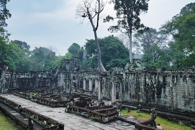 2 Day private tour: Small tour, Big tour, sunrise and sunset,floating village. - Day 2 sunrise plan at Angkor Wat plus Preah Khan and more