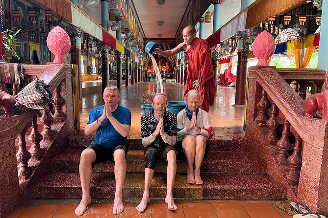 2-Day Unforgettable Experience of Angkor Wat - Psa Leu Central Market: the smells, snacks, and real local routines