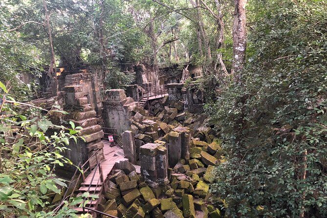 2 Days Discover Angkor Wat Complex and Cambodia's Villages Tours - Two Days That Cover the Big Names and the Quiet Ruins