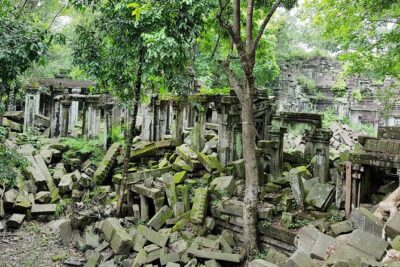 2-Days Private Tour in Angkor Sunrise, Banteay Srei and Beng Mealea Temple - Banteay Srei’s carvings: why this stop feels like a different world