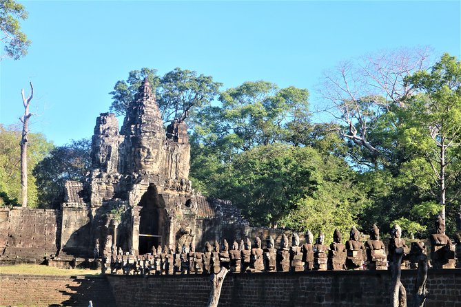 2 Days Temples with Sunrise-Small Group - Day 2 at Angkor Wat Before Dawn: Bring a Torch