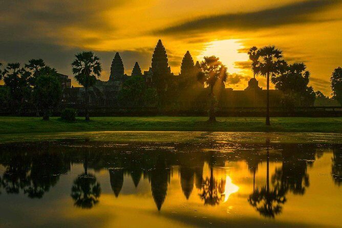 2days Explore Angkor wat Small Tour & Big Tour + Banteay Srei (Private tour) - Day 1 in Angkor Thom: South Gate to Banteay Kdei