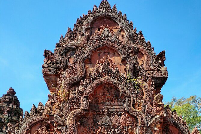 3-Days Private Angkor Wat Sunrise/Sunset Tours & Floating Village - Private AC vehicle and a historian-photographer who keeps the day on track