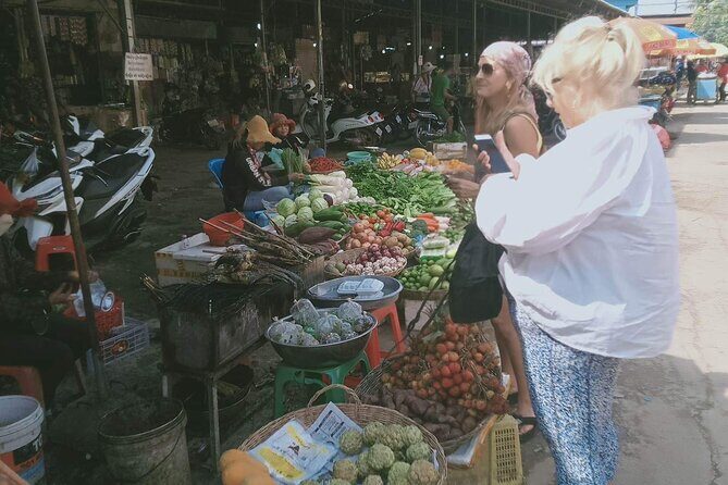 3-Hour Siem Reap Guided Cooking Class and Market with Pick up - Pace, Group Size, and Family-Friendly Comfort