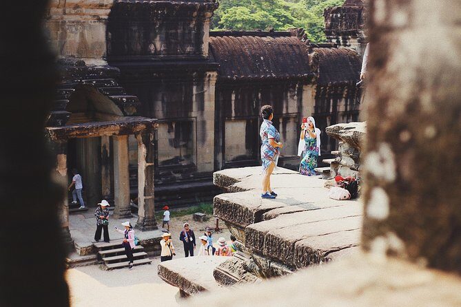4-Day Tour from Siem Reap to Phnom Penh - Day 4: Tuol Sleng (S-21), Killing Fields, then Royal Palace and Silver Pagoda