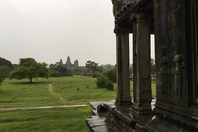 A Day Angkor Park Tours - Private English Speaking Tour Guide - Getting picked up in comfort: AC ride, water, towels, insurance