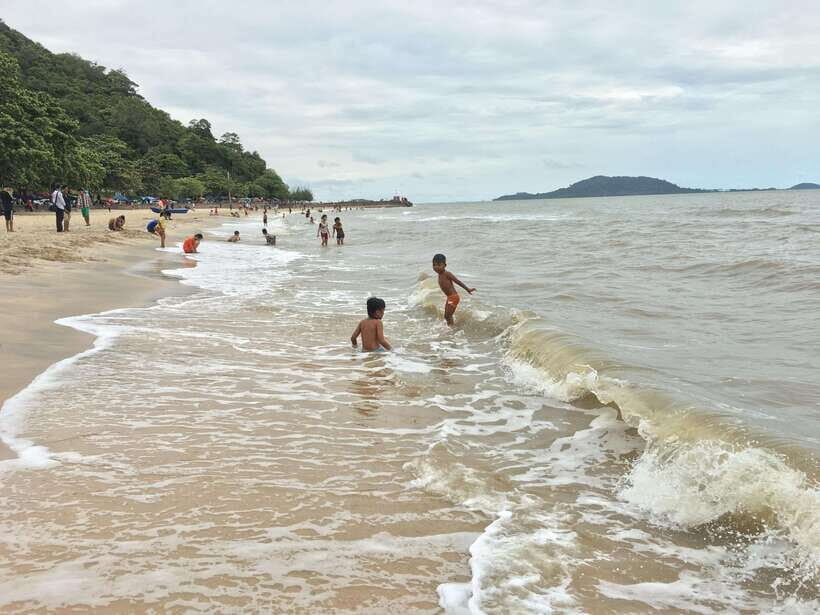 A Day Trip to Kep Beach and Kampot from Phnom Penh - Salt fields: a working landscape and the best months to see it