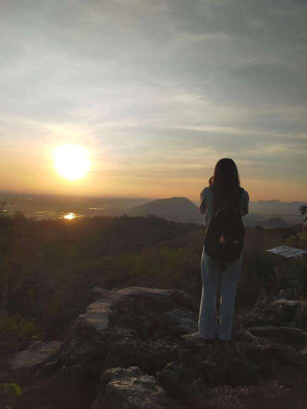 A Day TukTuk Bambootrain, Banan, Killing & Bat Caves, Sunset - Bat Cave at Sunset: The 50-Minute Exit of Millions of Bats