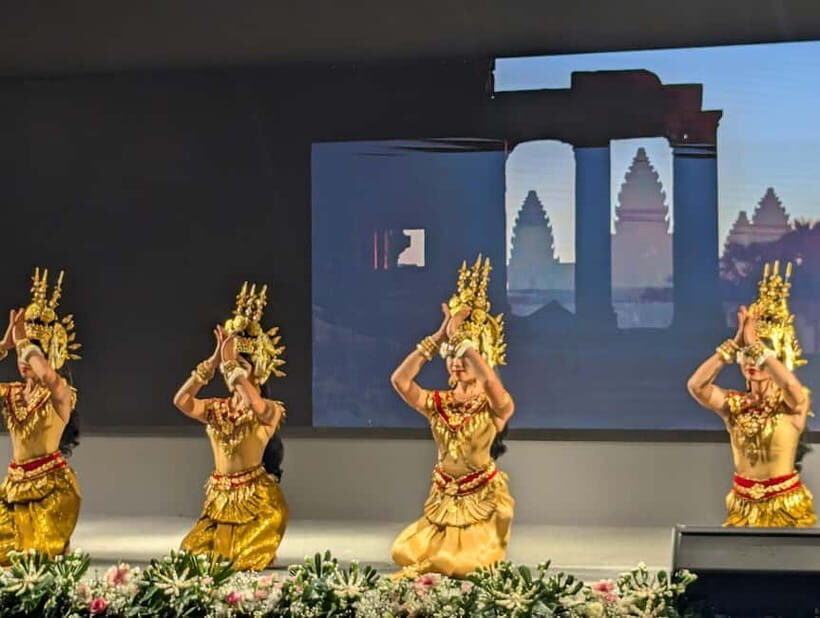 A Night To Remember: Apsara Dance Show with Buffet Dinner - Hotel tuk-tuk pickup: the easiest way to start your night