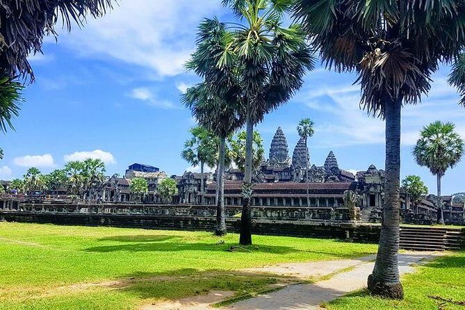 Angkor 2-Day Sunset & Sunrise Small-Group Tour - Meals and what breaks to expect