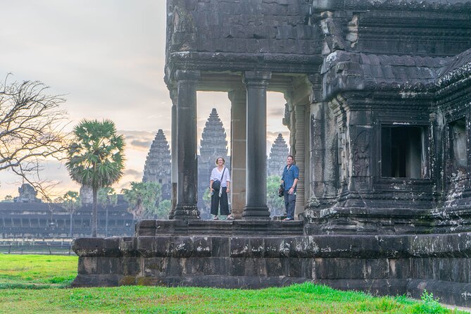 Angkor Adventure Vespa Tour / Tuk Tuk or Car - A Vespa-Back Day Through Angkor Park’s Big Temples