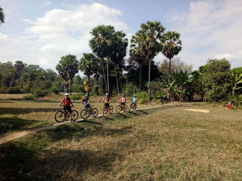 Angkor Cycling Tour - Getting From Siem Reap to the Temples: Pickup and Bike Setup