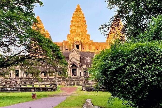 Angkor Full Day Tour All The Main Temples - Preah Khan and the photo-friendly temple strip toward Ta Prohm