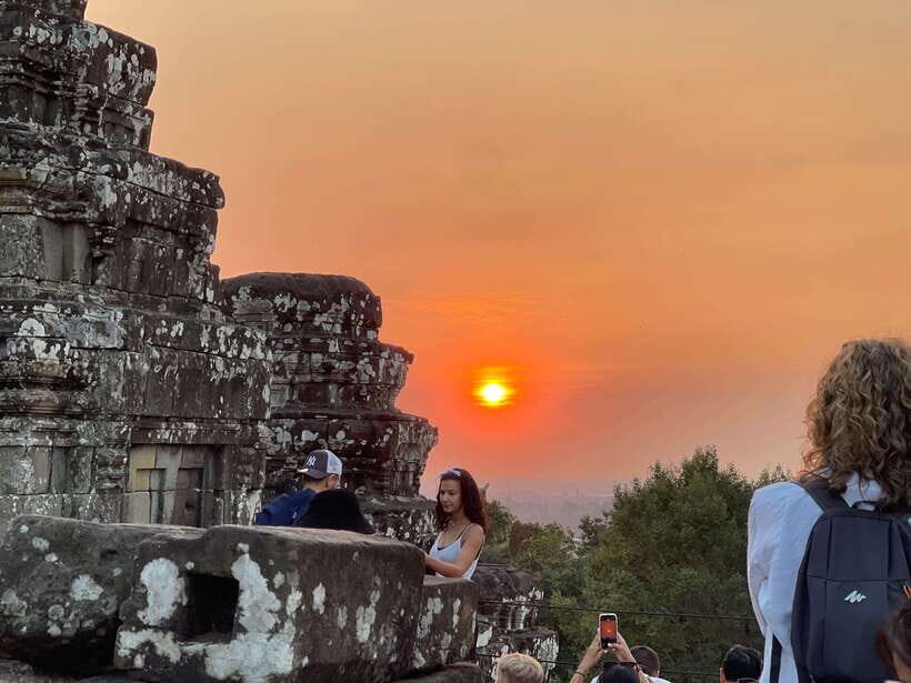 Angkor Highlights and Sunset Tour - Angkor Thom fast but focused: Victory Gate to Bayon faces