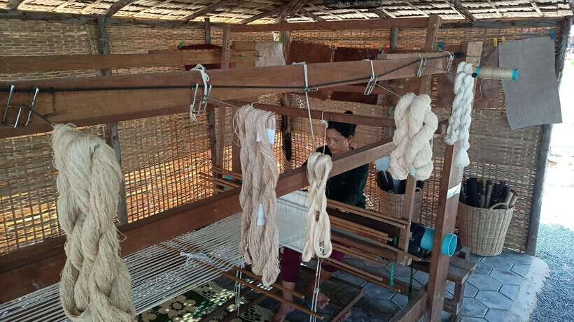 Angkor Silk Farm & Lotus Silk Farm: Siem Reap Discovery Tour - Key things to know before you go