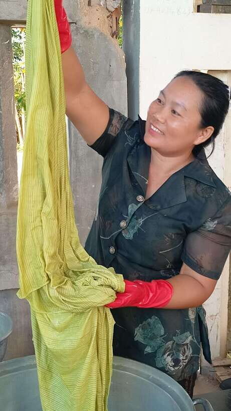 Angkor Silk Farm & Lotus Silk Farm: Siem Reap Discovery Tour - Entering The Day: Biolab Café pickup and the 4-hour flow