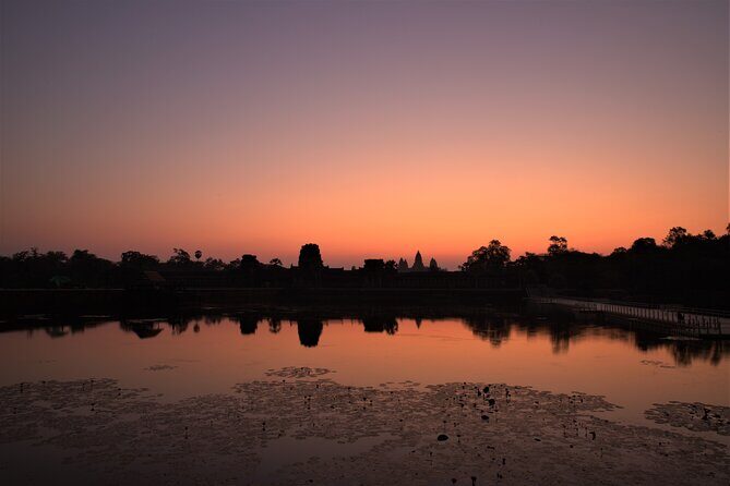Angkor Sunrise Expedition Cycling Through Serene Backroads - Guide and group size: where this tour feels different