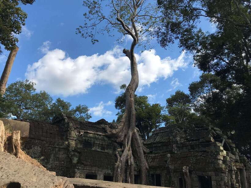 Angkor Temples Highlights Tour: 2 Days with Sunrise - Angkor Thom and Bayon’s Smiling Faces