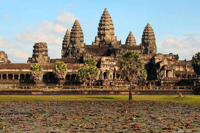Angkor Temples Private Full-Day Tour from Siem Reap (Free Child) - Baphuon Temple: a shorter stop with a construction lesson