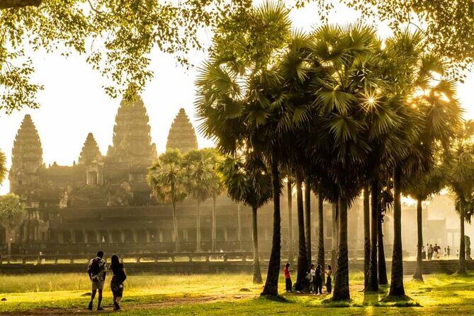 Angkor Thom Ta Prohm and Sunset in Angkor Wat Golden Hour Tour - Key highlights you’ll feel right away
