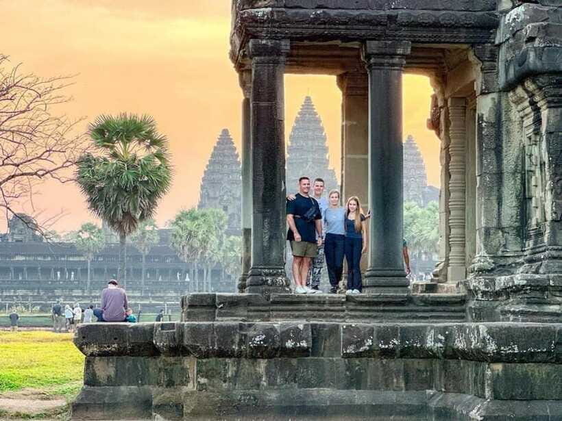 Angkor Wat 1 Day with Sunrise Combined tour with (Tuk Tuk) - After the Crowd Leaves: Exploring Angkor Wat at Your Own Speed