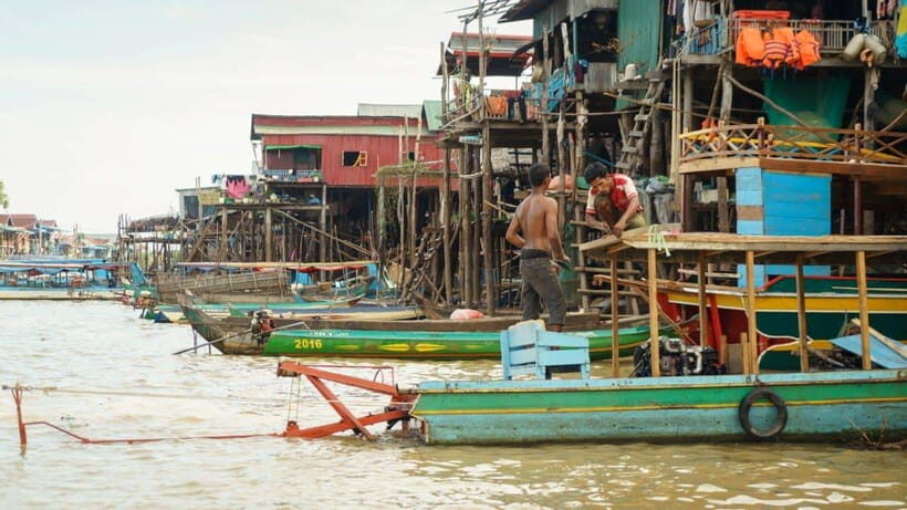 Angkor Wat: 2-Day Sunrise and Floating Village Tour - Lunch, Heat Management, and What the Cold Towel Helps With