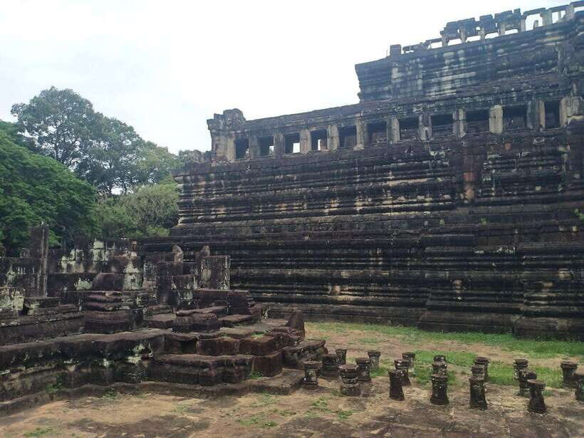 Angkor Wat, Angkor Thom, and Ta Prohm Day Trip with Sunset - Srah Srang lunch break: a pause that keeps the day from overheating you