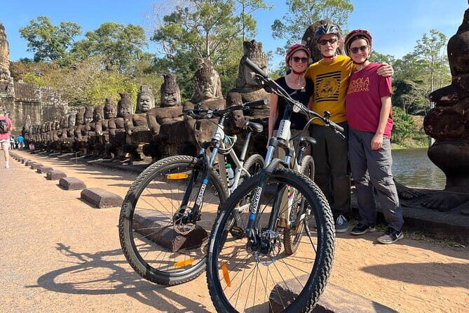 Angkor Wat Cycling Tour - Why cycling Angkor Wat works so well here