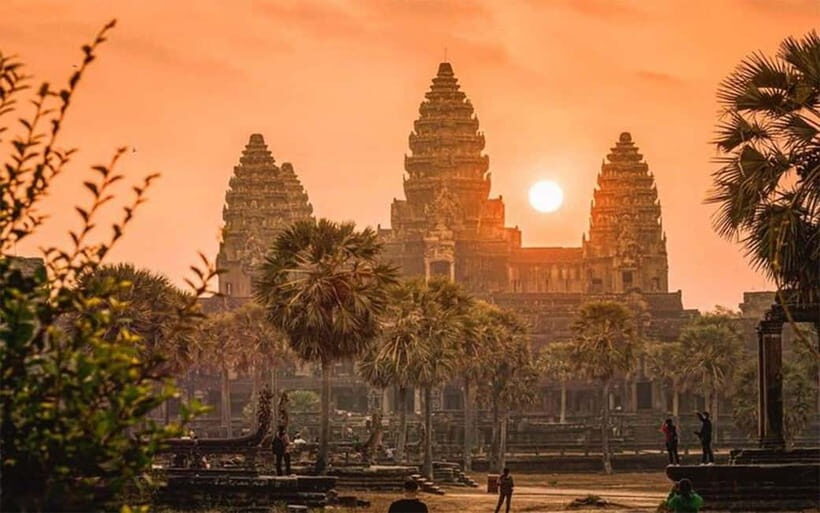 Angkor Wat: Full-Day Guided Sunset Tour - Angkor Wat Morning: Why Vishnu, Suryavarman II, and the Layout Matter