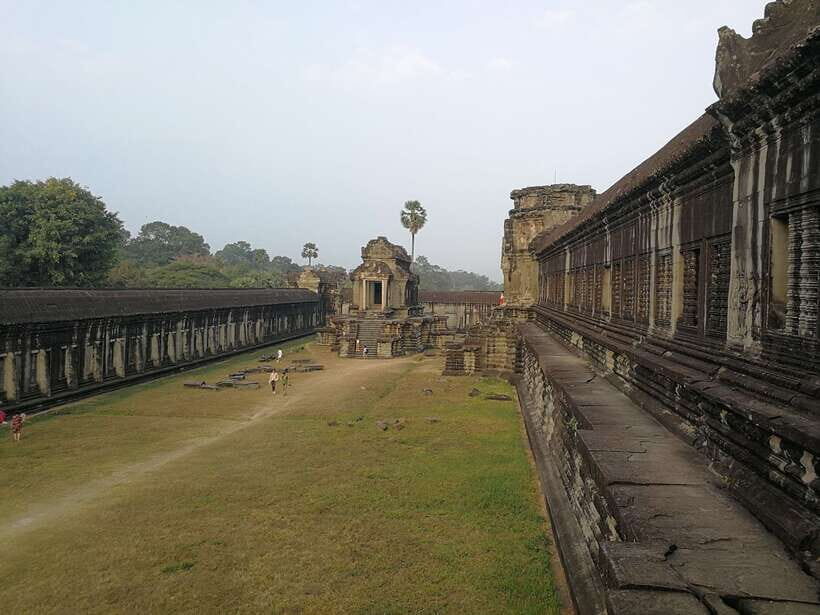 Angkor Wat Full-Day Private Tour with Sunrise - Who This Tour Suits Best