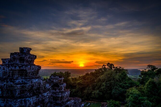 Angkor Wat full Day 'Small Group with sunset & Tour Guide - Entering the Angkor circuit the sensible way