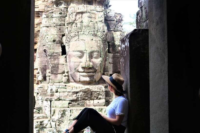 Angkor Wat: Full-Day Temples Small Group Tour - Pickup windows and the vehicle comfort that saves your day
