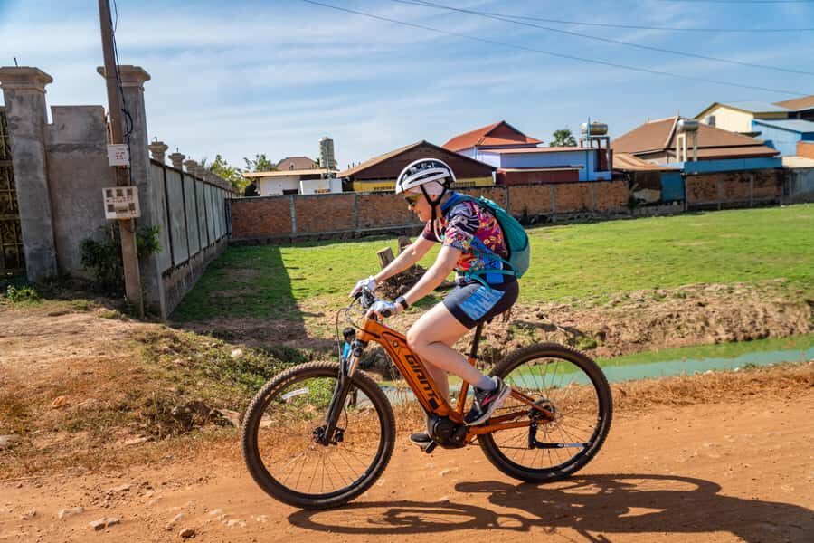 Angkor Wat: Guided Sunrise Bike Tour w/ Breakfast and Lunch - Key Things You’ll Remember