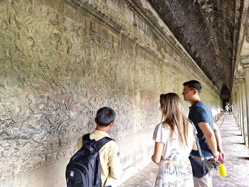Angkor Wat: Highlights and Sunrise Guided Tour - Angkor Wat guided walk: what to pay attention to