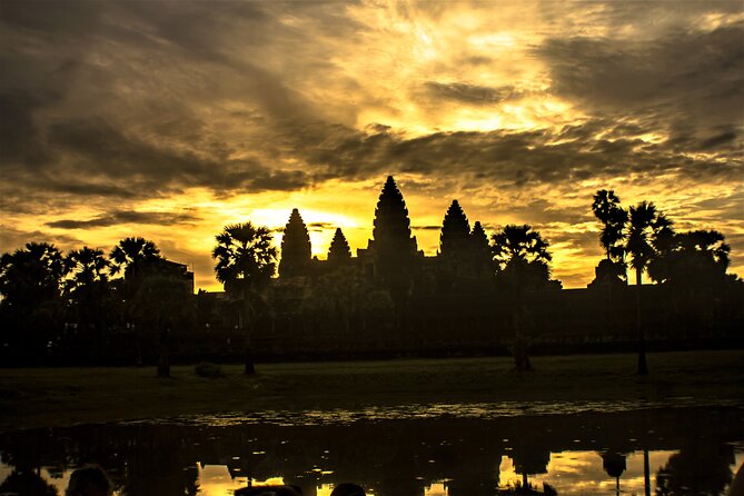 Angkor Wat Highlights and Sunrise Guided Tour from Siem Reap - The Small-Group Setup: Pickup, Comfort, and How the Day Flows