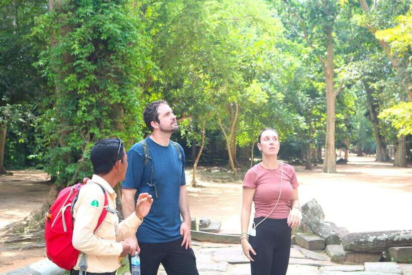 Angkor Wat: Highlights and Sunrise with Spanish Guide - Angkor Thom and Bayon: faces, terraces, and the main dramatic route