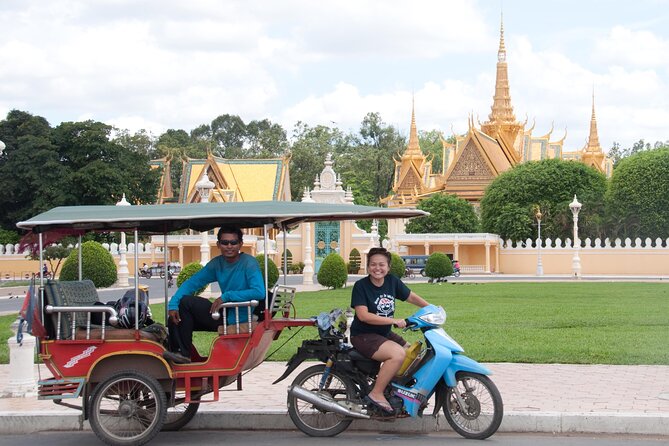 Angkor Wat Private Tour by Tuk-Tuk with English Speaking Driver - Angkor Wat first: what you’ll notice in the 3-hour block