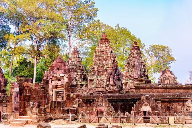 Angkor Wat Private Tours - Bayon and Baphoun Group: Faces, Angles, and Temple Mood